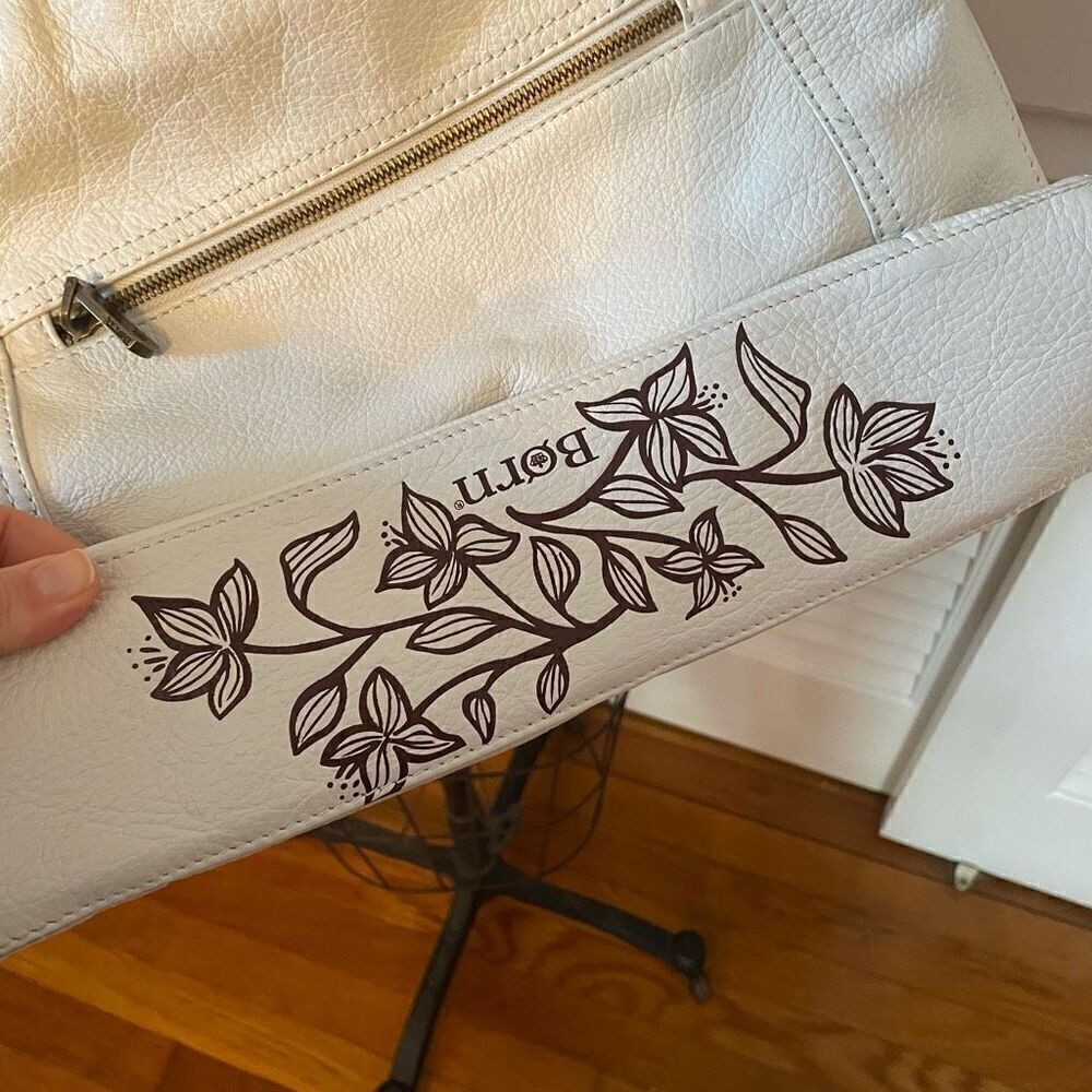 BORN | white leather shoulder bag - Picture 4 of 10